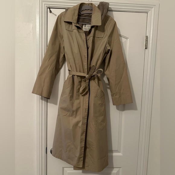 Vintage London Fog Manicoat - Picture 8 of 9